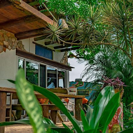 Kokrobite Gardens Restaurant And Guest House Dış mekan fotoğraf