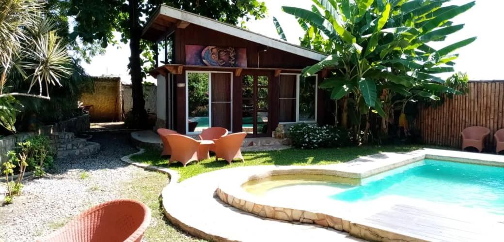 Kokrobite Gardens Restaurant And Guest House Dış mekan fotoğraf